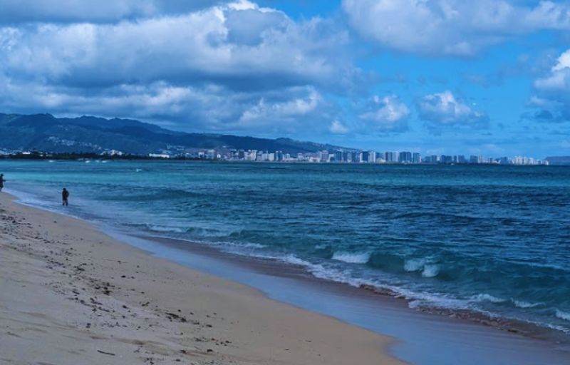 Stunning Views Of Puʻuloa Beach Park